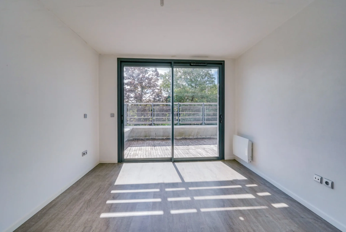 Appartement T3 de 68 m² avec terrasse à Floirac - Résidence récente et sécurisée 