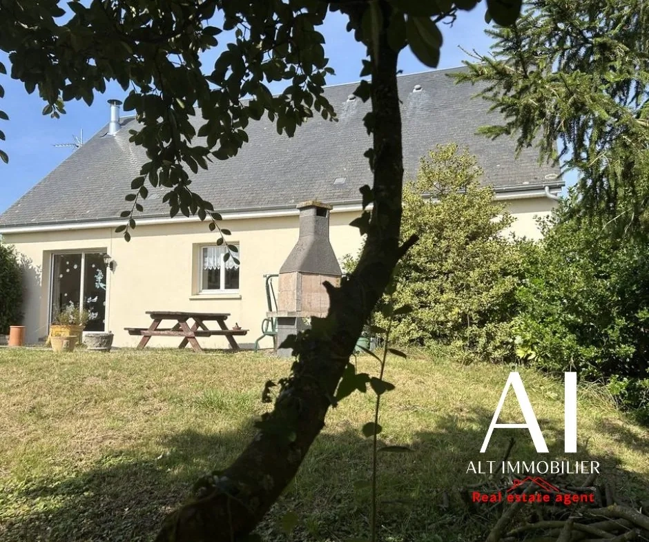 Maison en Normandie avec Vue, Garage et Jardin Clos à Falaise 