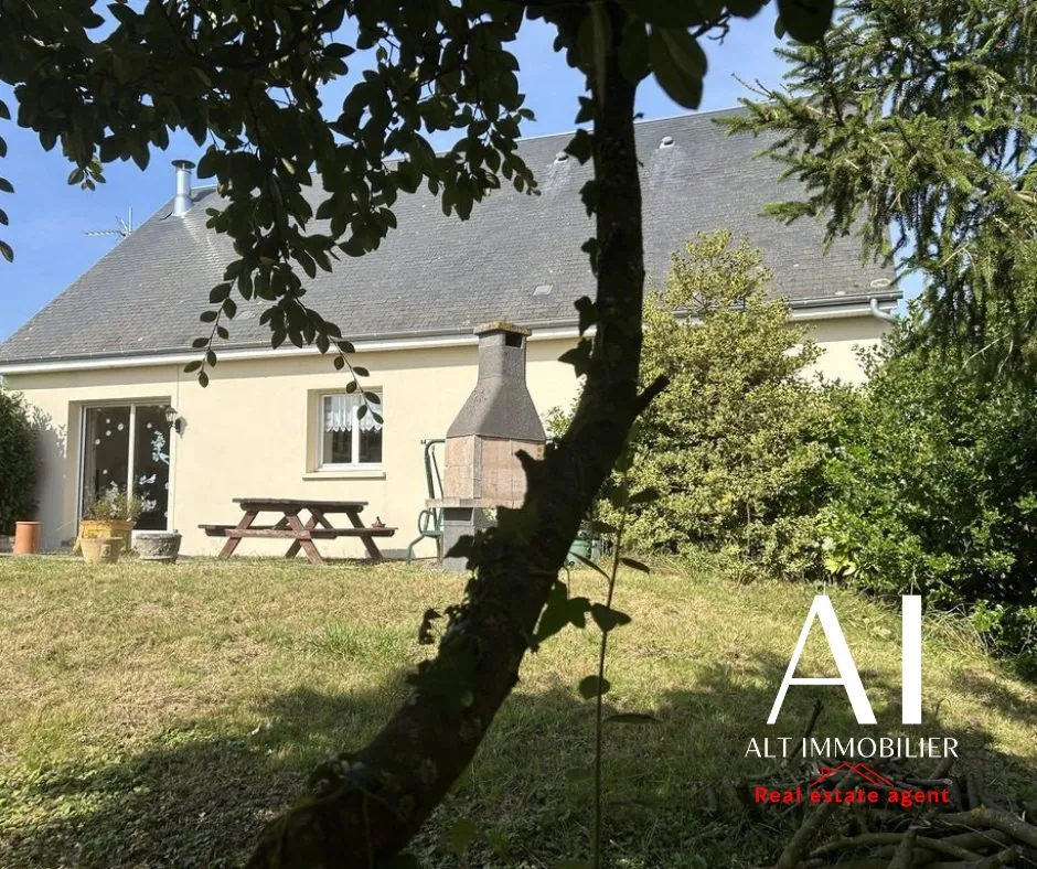Maison en Normandie avec Vue, Garage et Jardin Clos à Falaise 