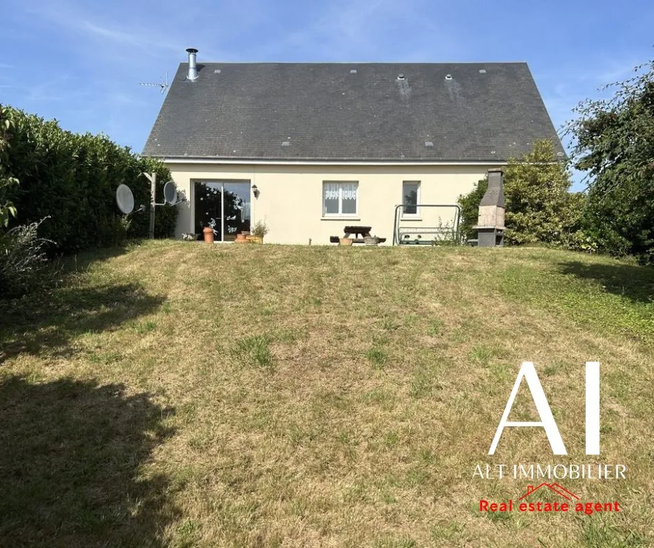 Maison en Normandie avec Vue, Garage et Jardin Clos à Falaise 