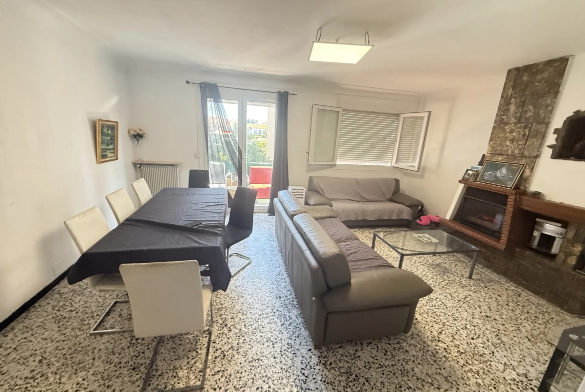 Investissement immobilier à Perpignan : immeuble en monopropriété avec 3 logements, jardin et parking 