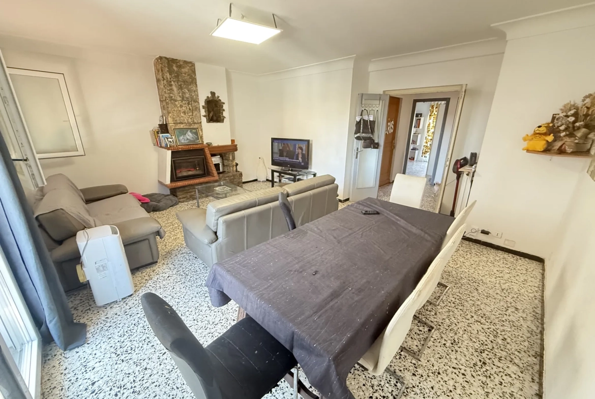Investissement immobilier à Perpignan : immeuble en monopropriété avec 3 logements, jardin et parking 