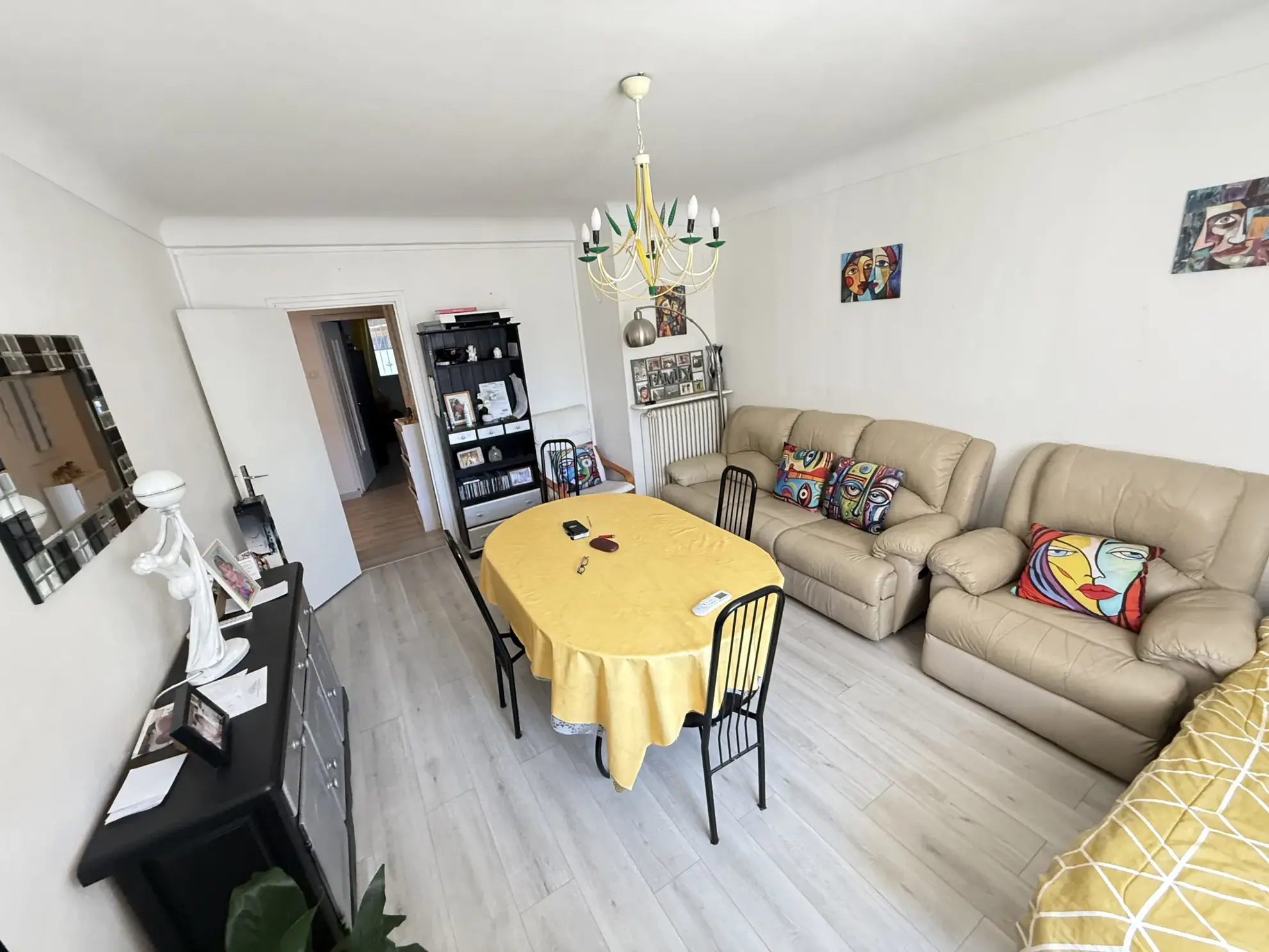 Investissement immobilier à Perpignan : immeuble en monopropriété avec 3 logements, jardin et parking 