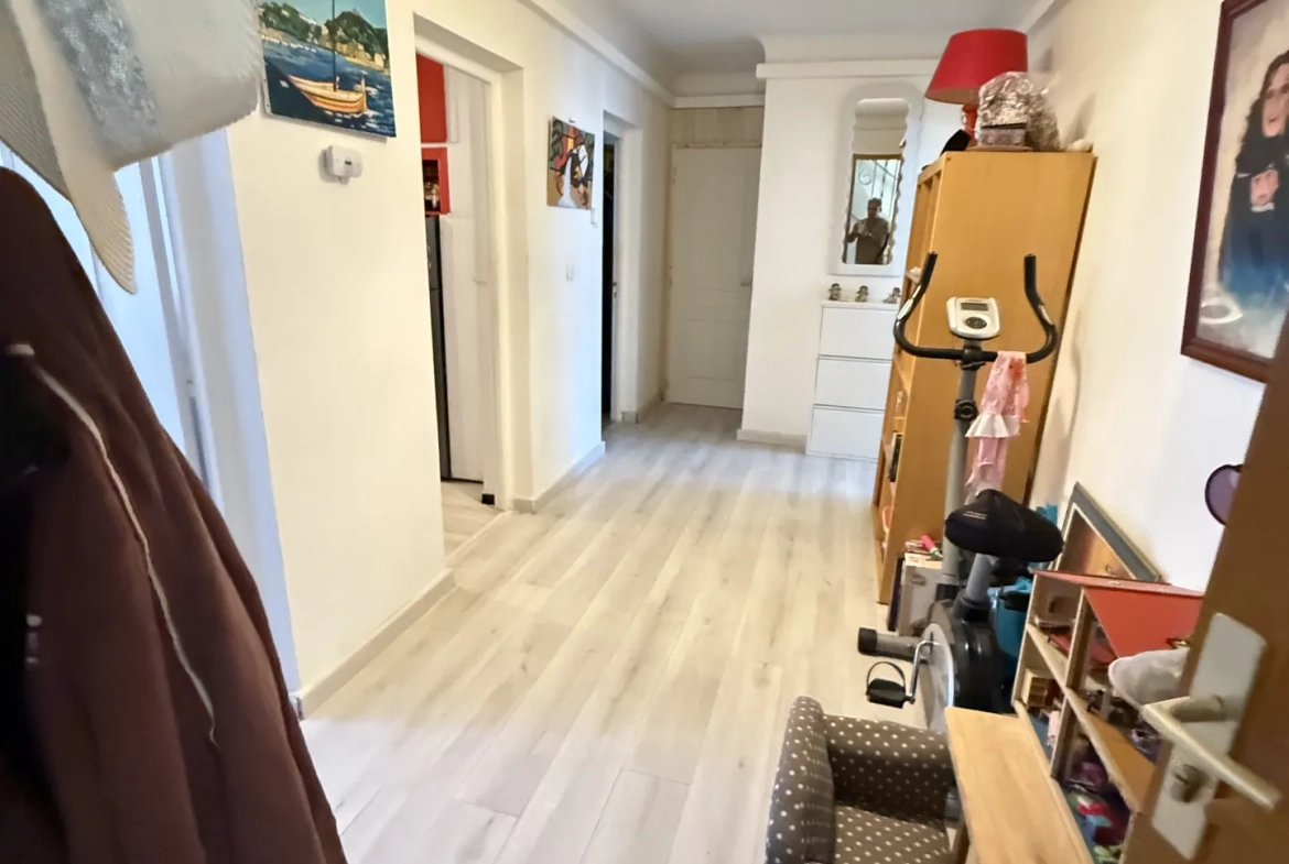 Investissement immobilier à Perpignan : immeuble en monopropriété avec 3 logements, jardin et parking 