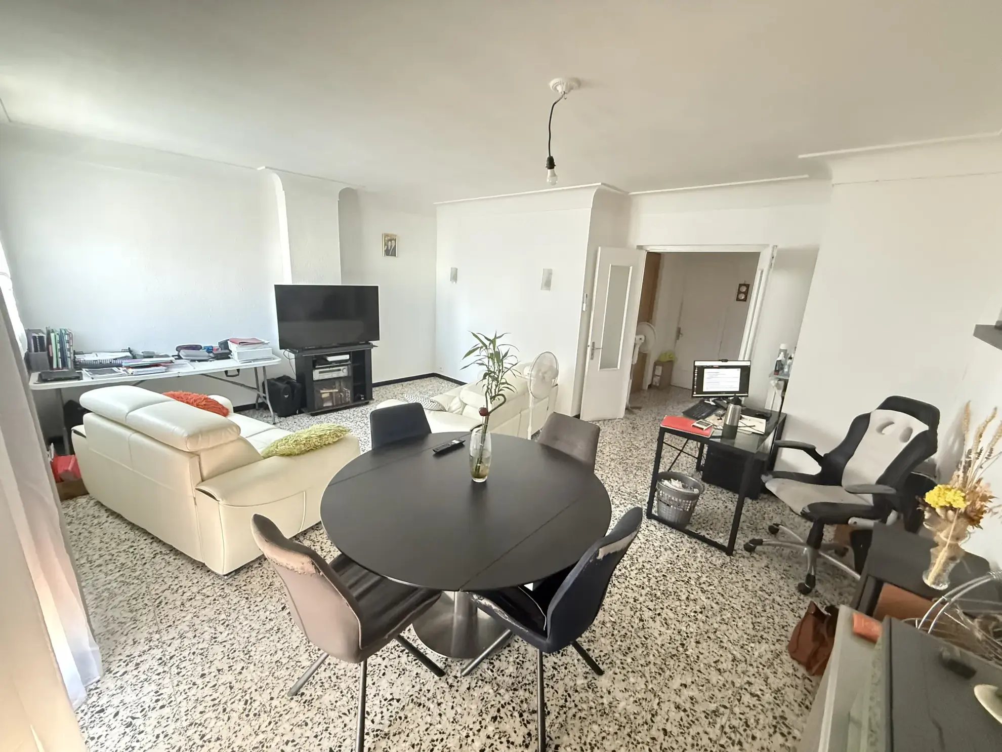 Investissement immobilier à Perpignan : immeuble en monopropriété avec 3 logements, jardin et parking 