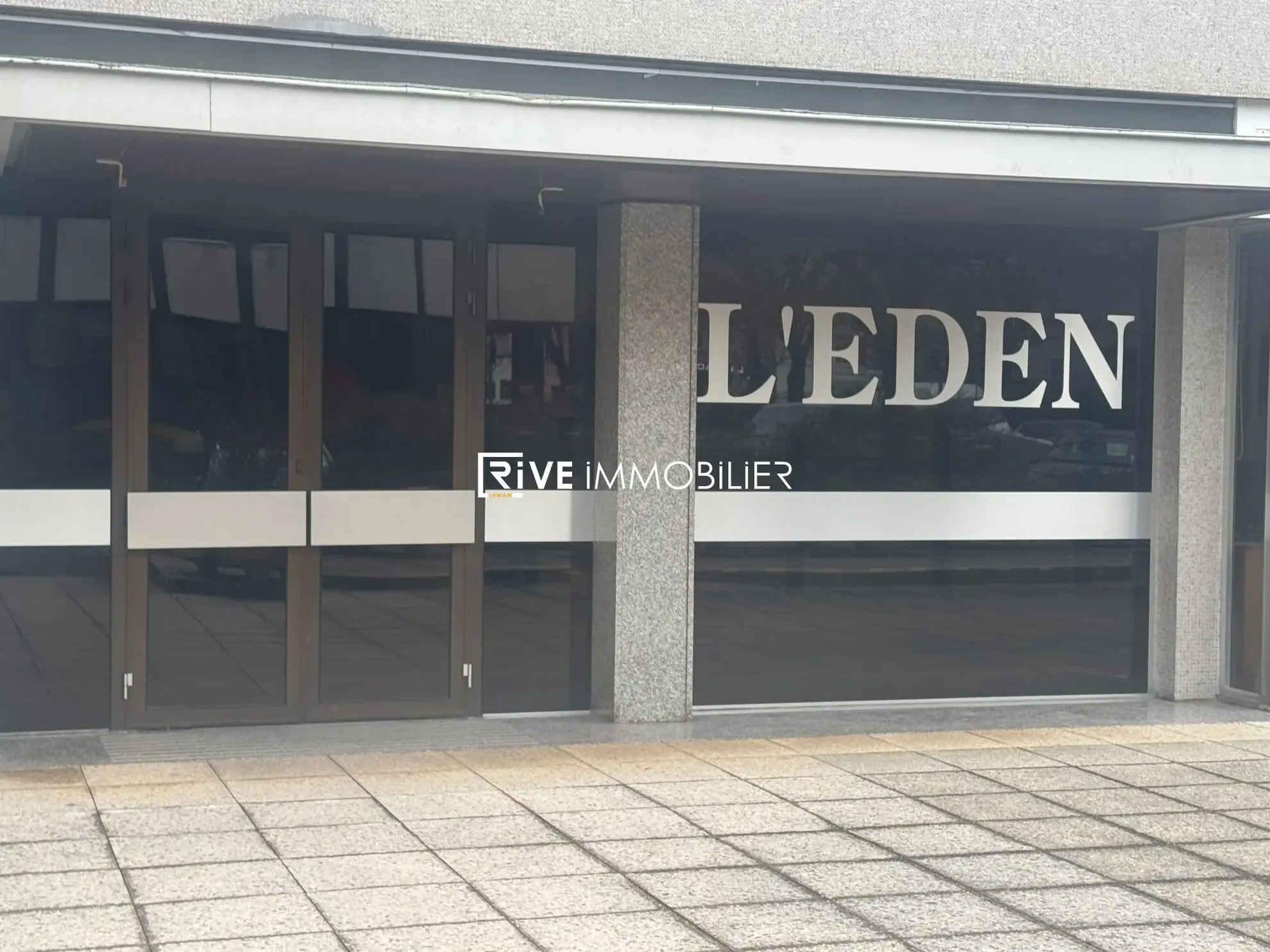 Local professionnel de 51 m² à Thonon-les-Bains, grande visibilité, idéal activité commerciale 