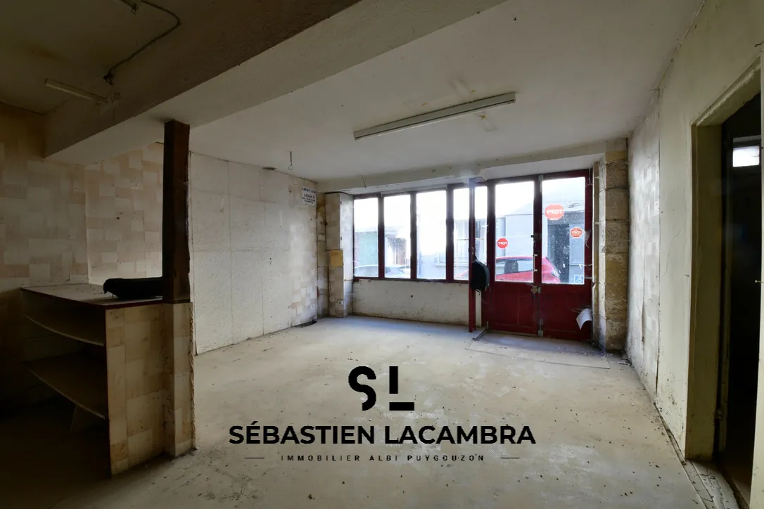 Immeuble à rénover de 230 m² au centre de Realmont avec cachet et potentiel d’aménagement 