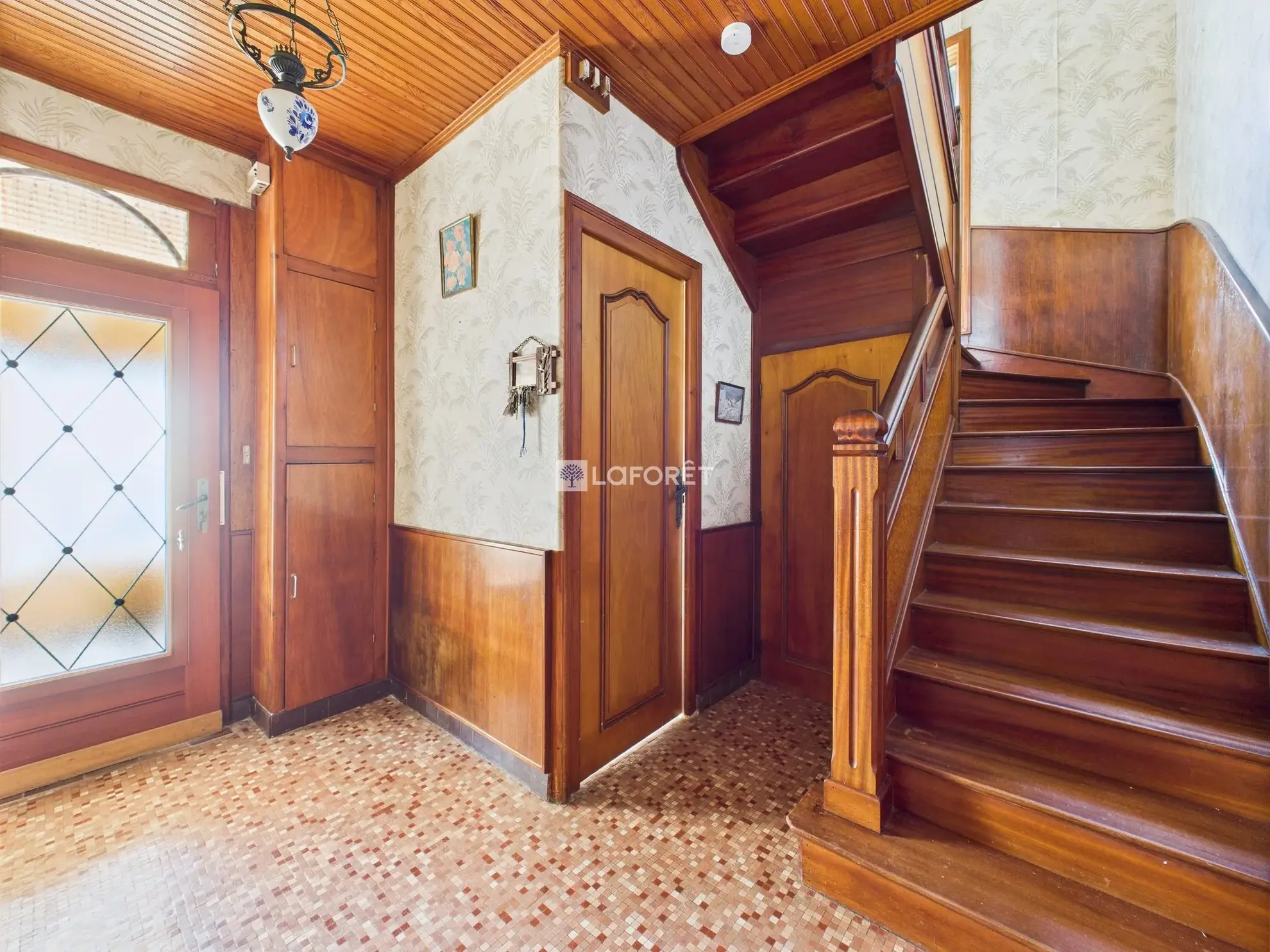 Maison à rénover à Penmarch près de Pors Carn avec potentiel 