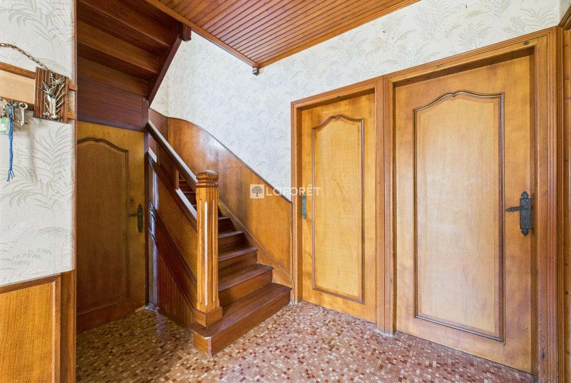 Maison à rénover à Penmarch près de Pors Carn avec potentiel 
