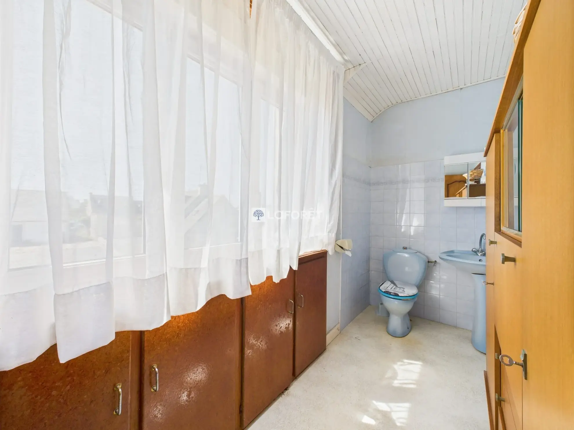 Maison à rénover à Penmarch près de Pors Carn avec potentiel 