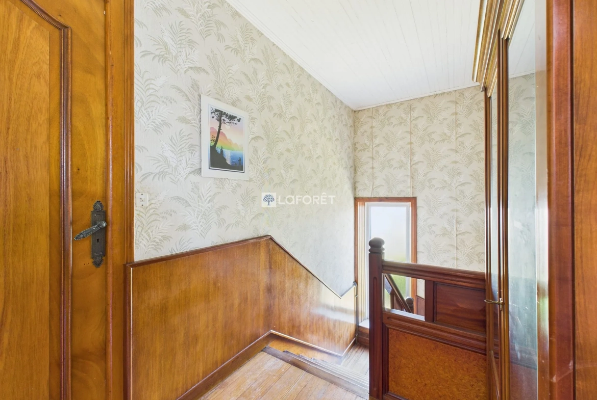 Maison à rénover à Penmarch près de Pors Carn avec potentiel 
