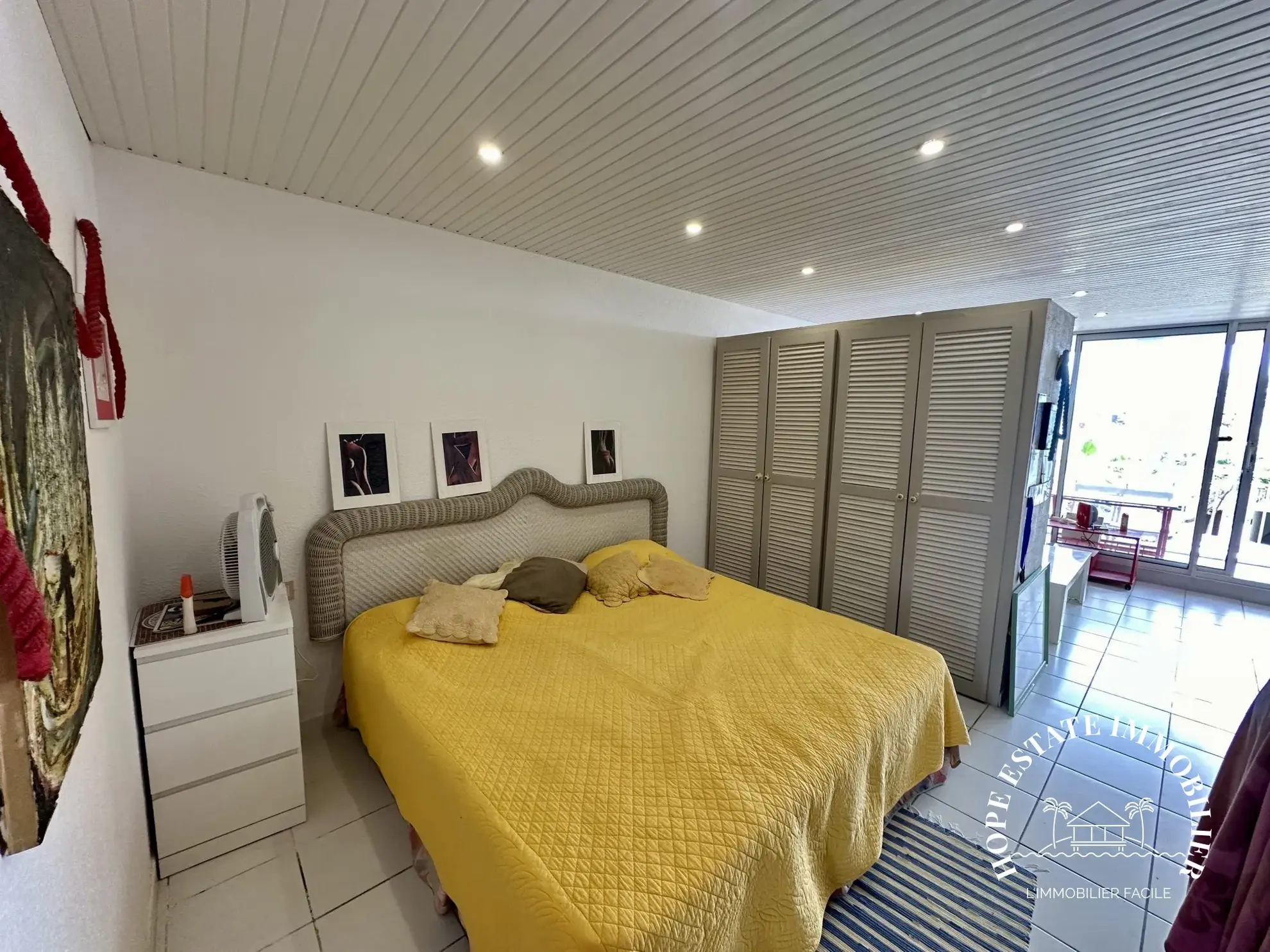 Grand studio à Mont Vernon avec rentabilité de 7% proche de la plage 