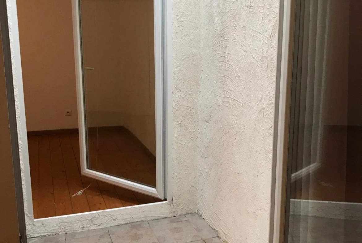 Appartement 3 pièces à vendre à Béziers avec vue dégagée et balcon 