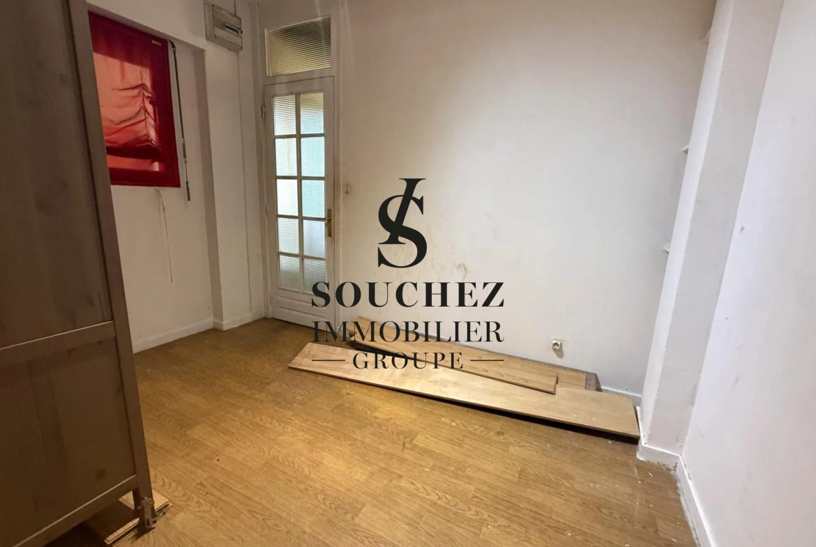 Appartement à rénover de 50m2 avec parking et cave à Sainte-Catherine 