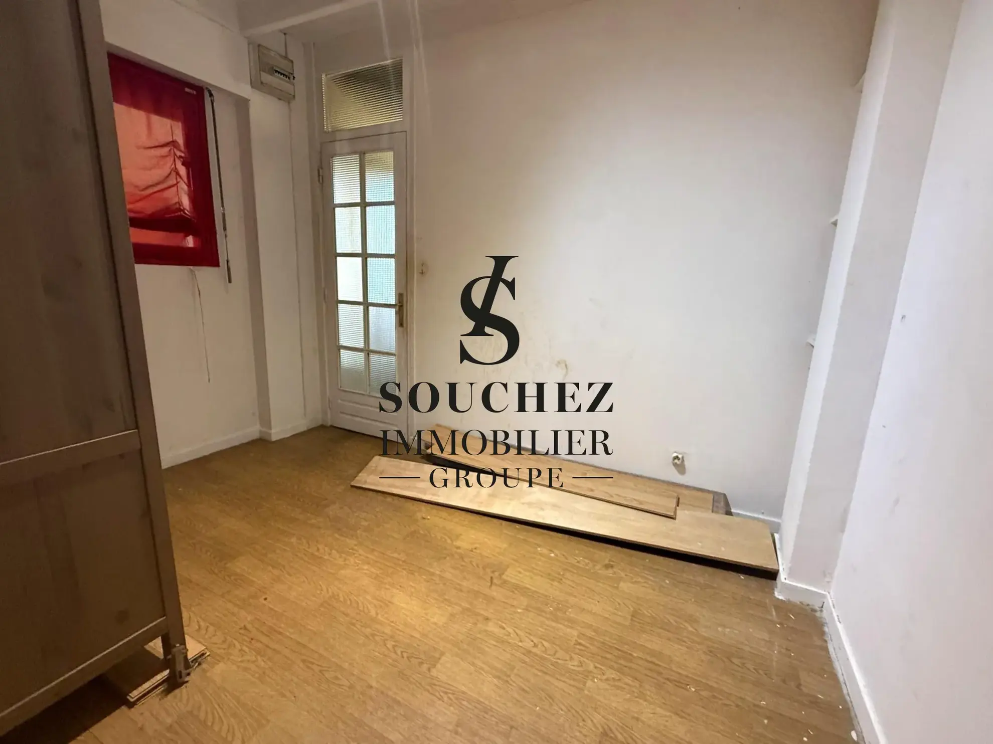 Appartement à rénover de 50m2 avec parking et cave à Sainte-Catherine 