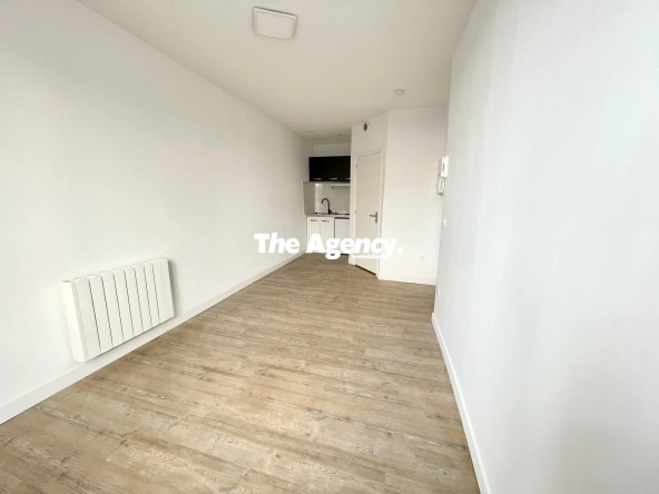 Studio rénové de 17,67 m² à Marseille, rendement locatif intéressant