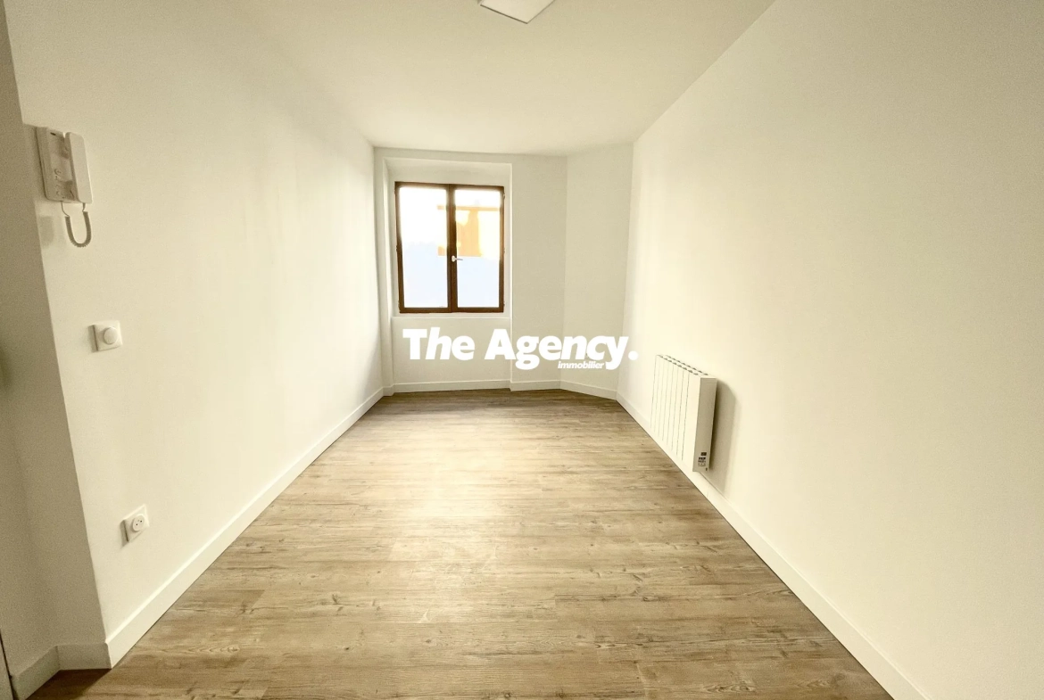 Studio rénové de 17,67 m² à Marseille, rendement locatif intéressant 