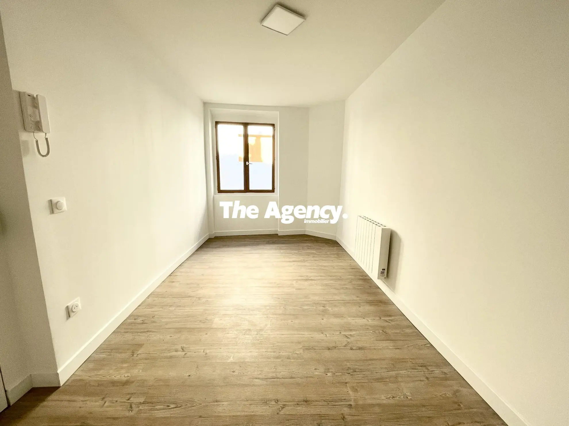 Studio rénové de 17,67 m² à Marseille, rendement locatif intéressant 