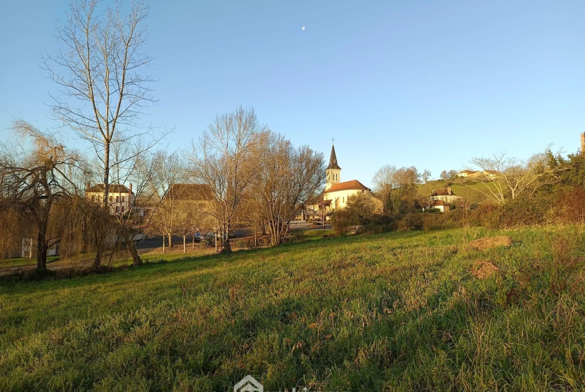 Terrain constructible de 1000 m² à Casteide-Candau, proche Morlanne 