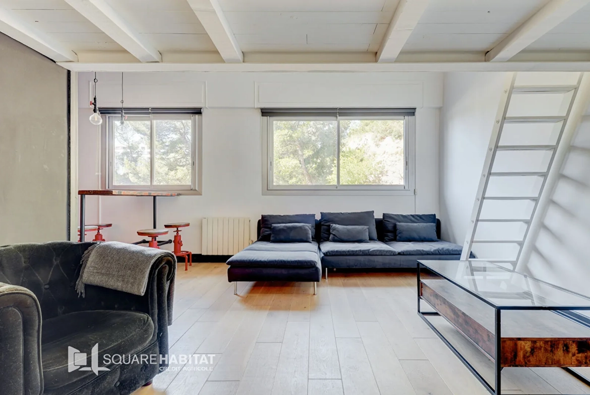 Vente grand studio avec mezzanine dans la résidence La Cadenelle à Marseille 8 