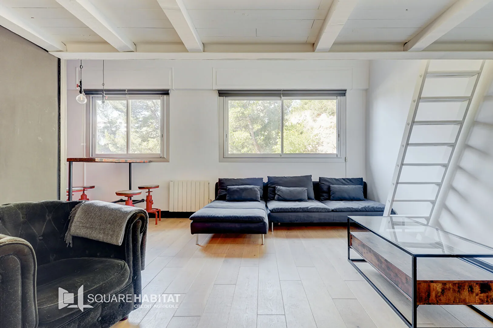 Vente grand studio avec mezzanine dans la résidence La Cadenelle à Marseille 8 
