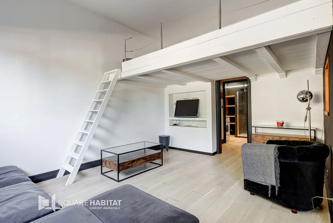 Vente grand studio avec mezzanine dans la résidence La Cadenelle à Marseille 8 