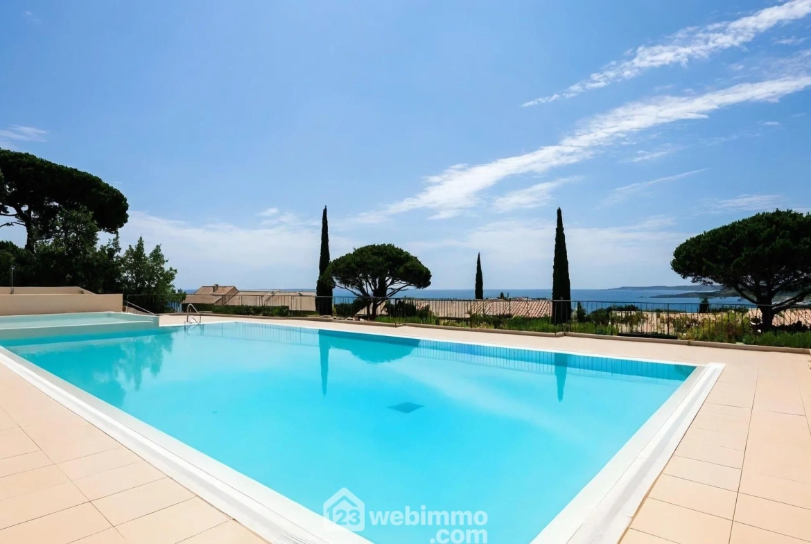 Studio avec Vue Mer à Sainte-Maxime, Résidence avec Piscine, Proche Plages 