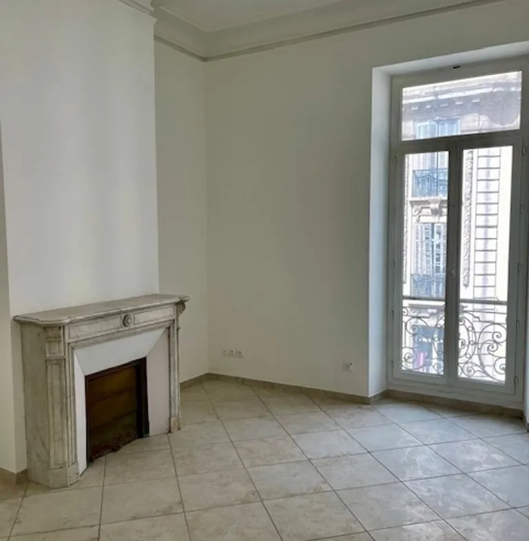 Appartement 2 pièces à vendre à Marseille - Place delibes, 61 m² 