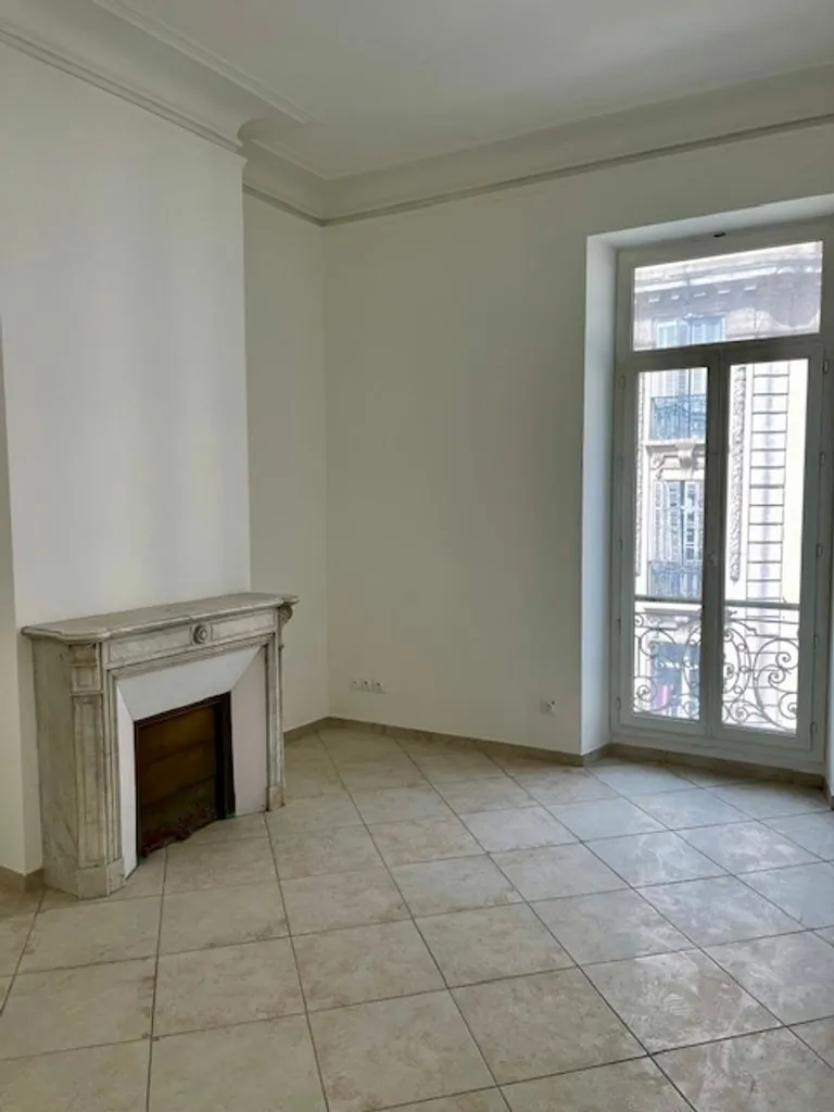 Appartement 2 pièces à vendre à Marseille - Place delibes, 61 m² 