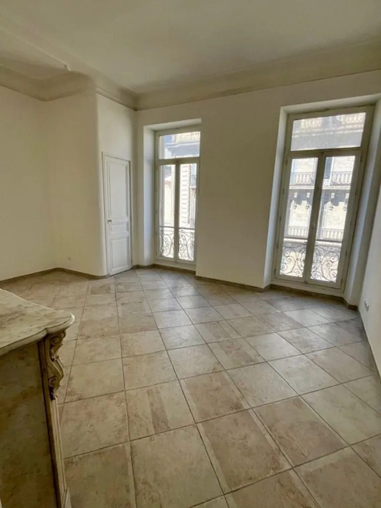 Appartement 2 pièces à vendre à Marseille - Place delibes, 61 m² 