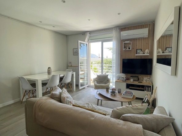 Appartement T4 à vendre à Sainte-Anne, Marseille 8e - Vue dégagée et confort moderne