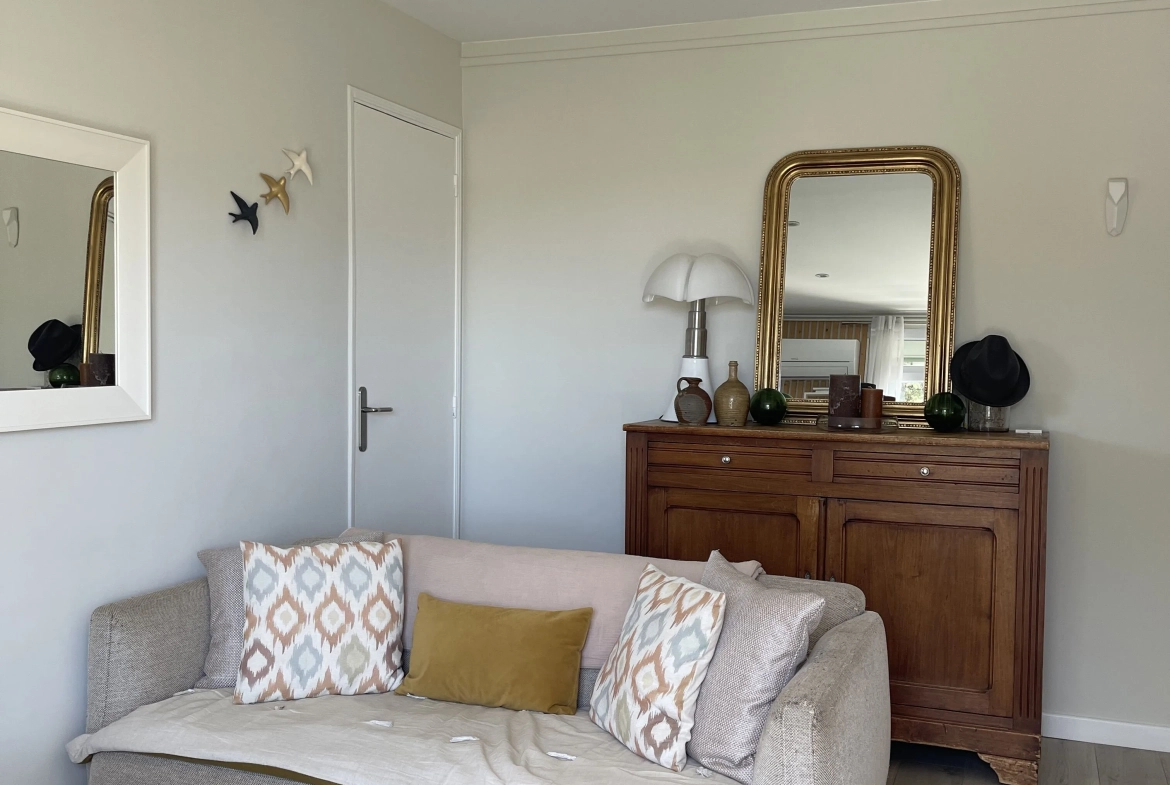 Appartement T4 à vendre à Sainte-Anne, Marseille 8e - Vue dégagée et confort moderne 