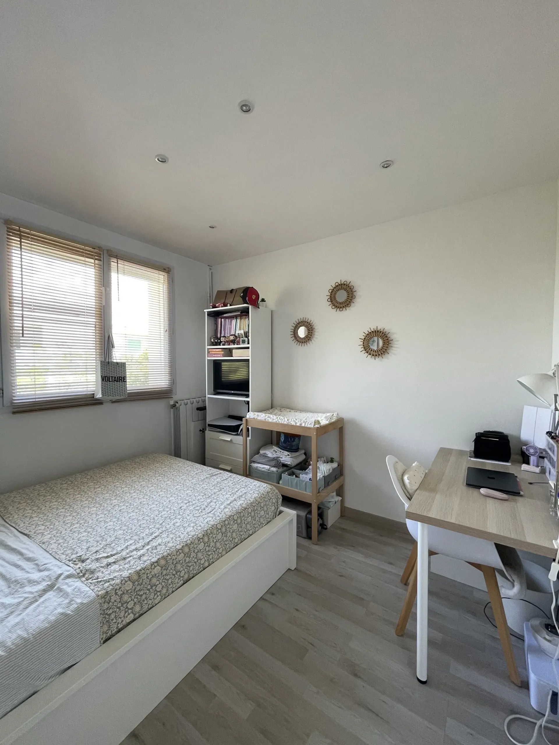 Appartement T4 à vendre à Sainte-Anne, Marseille 8e - Vue dégagée et confort moderne 