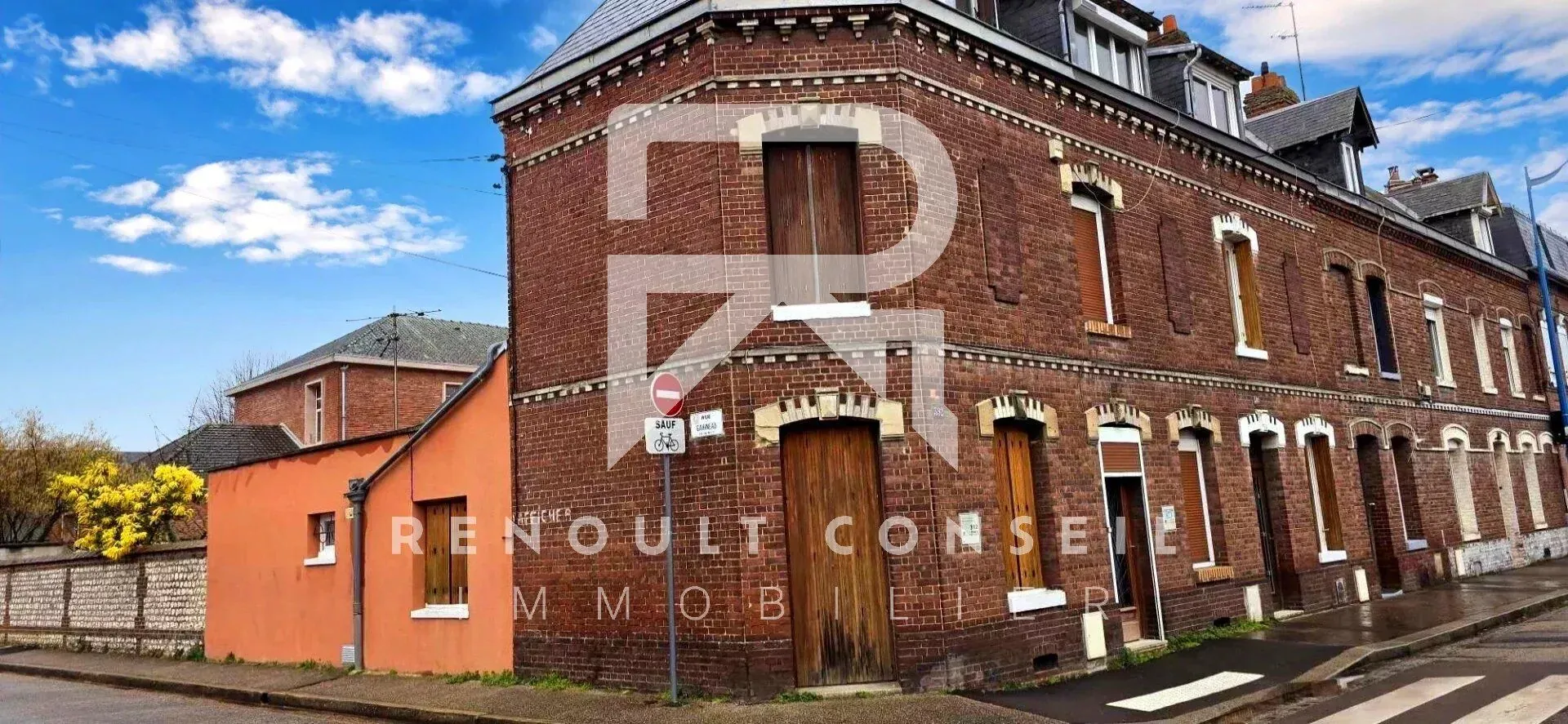 Maison de ville à Sotteville-lès-Rouen avec jardin et garage - Opportunité à saisir 