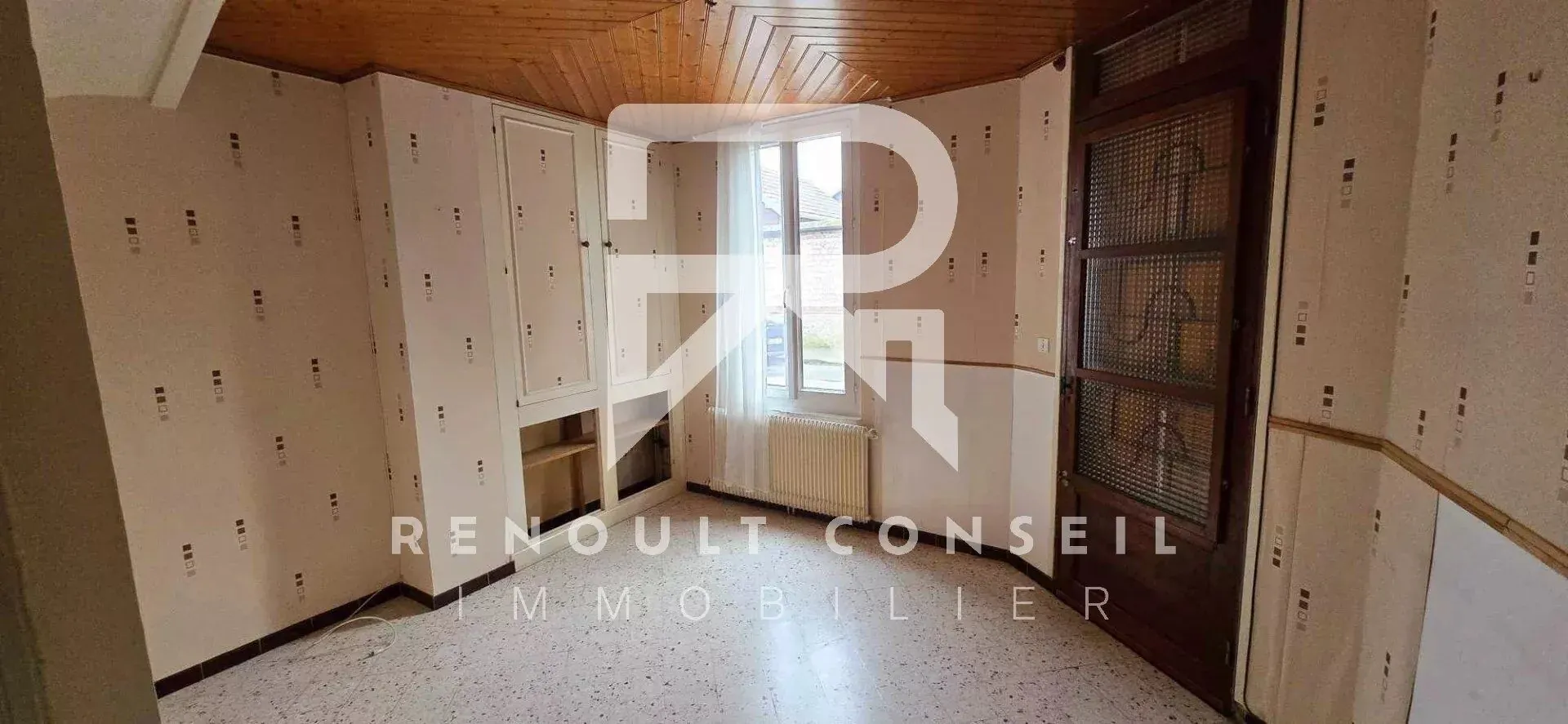 Maison de ville à Sotteville-lès-Rouen avec jardin et garage - Opportunité à saisir 