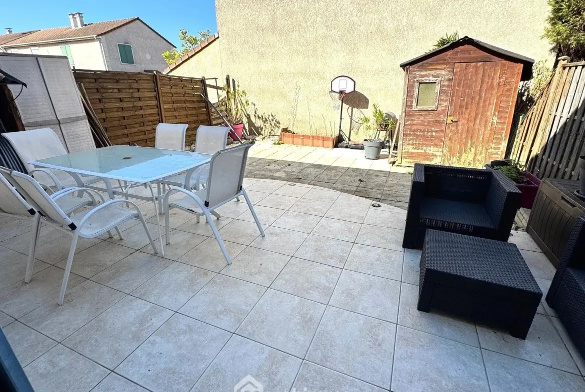 Maison de 89 m² à Villabé avec jardin, combles aménagés et panneaux solaires 