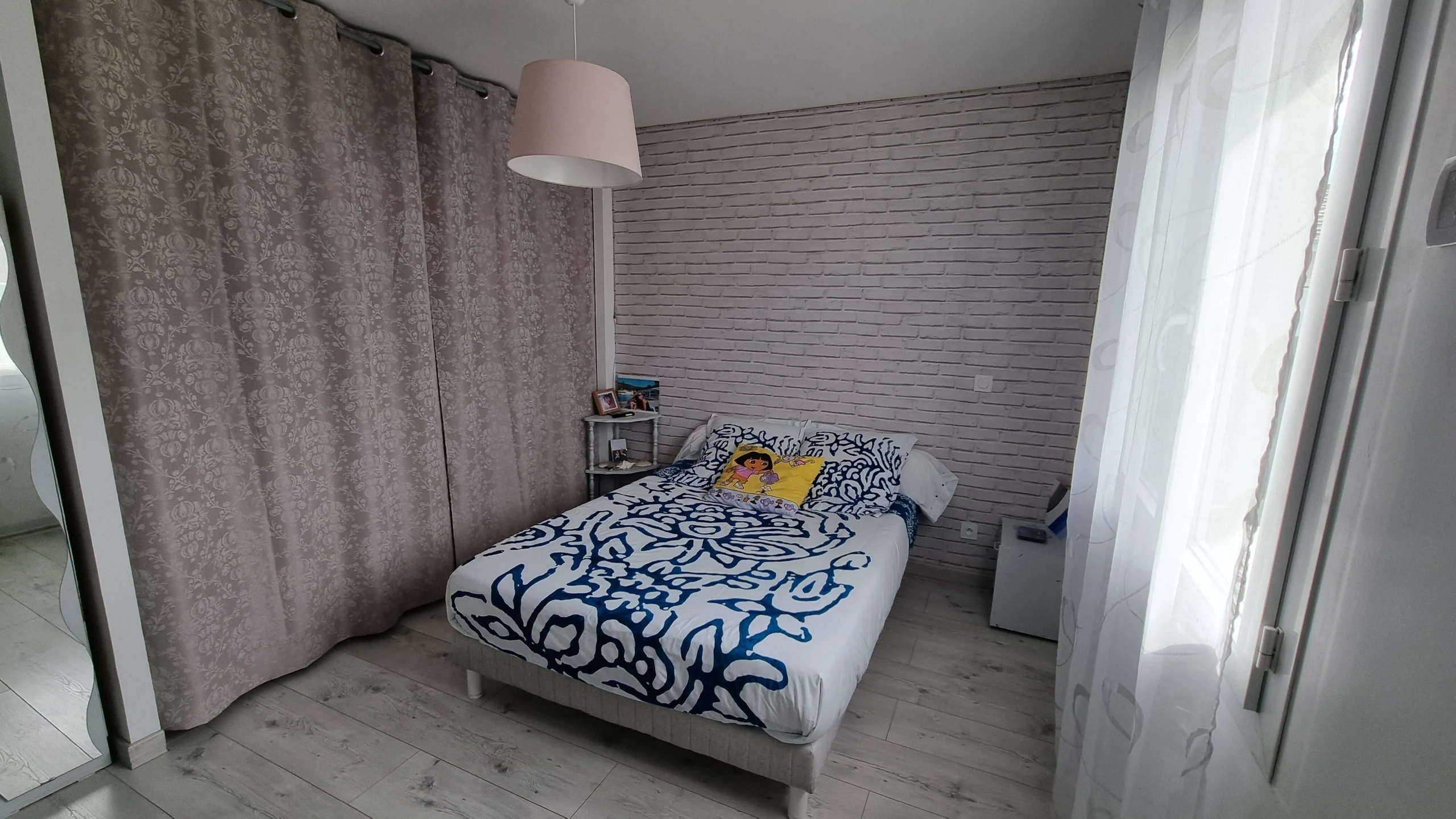 Villa moderne avec piscine chauffée à Ouches - 77 m² 