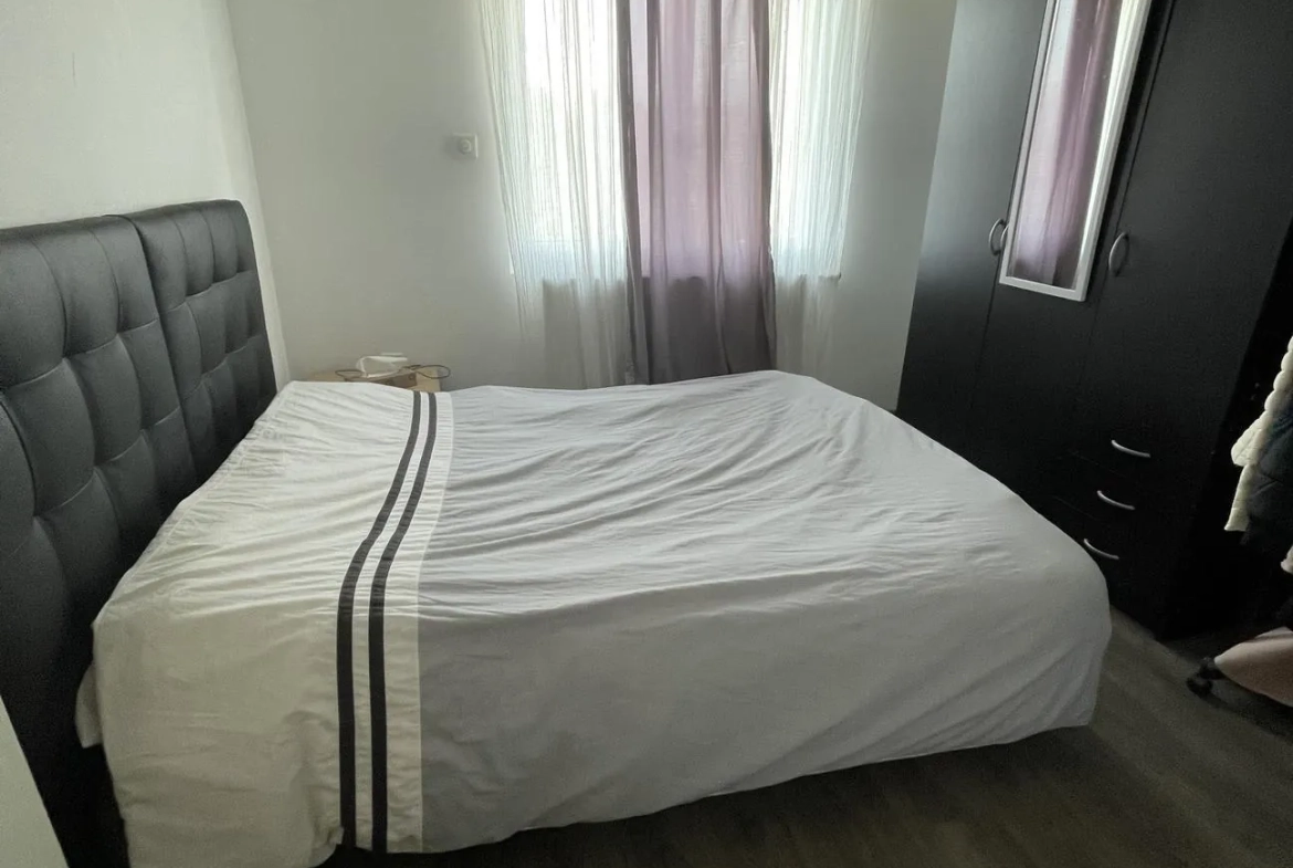 Maison rénovée à Épinal avec jardin, garage et deux terrasses - Prix 160 000 € 
