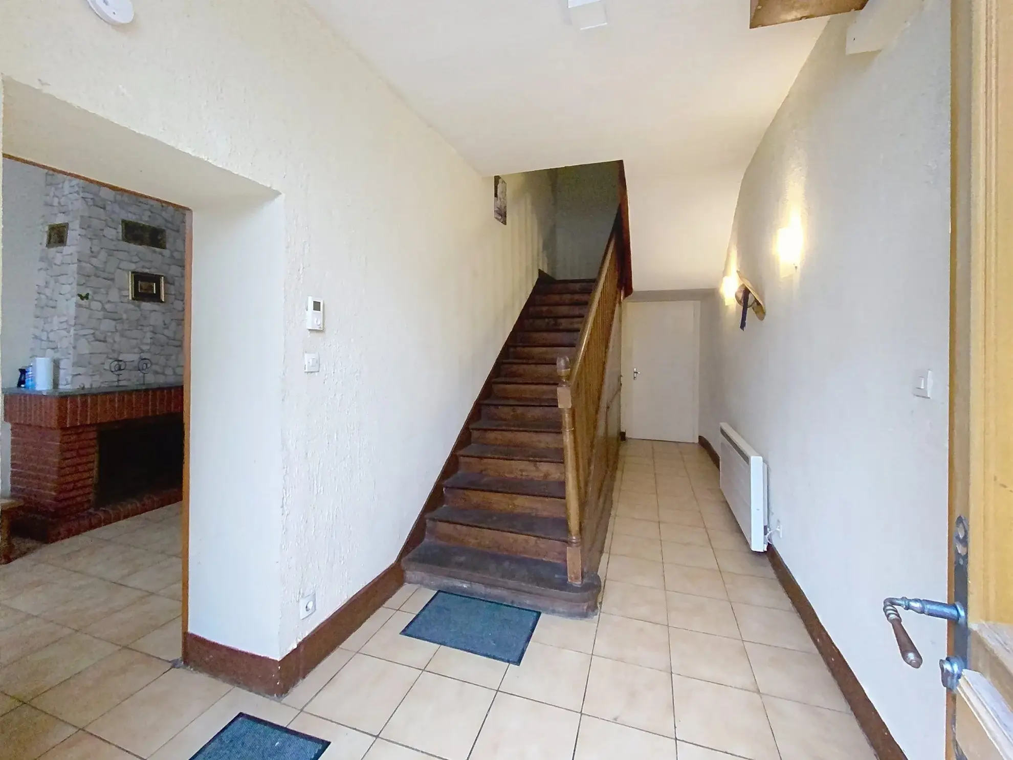 Maison à vendre à Saint-Benoît-de-Carmaux, 100 m² avec jardin et terrasse 
