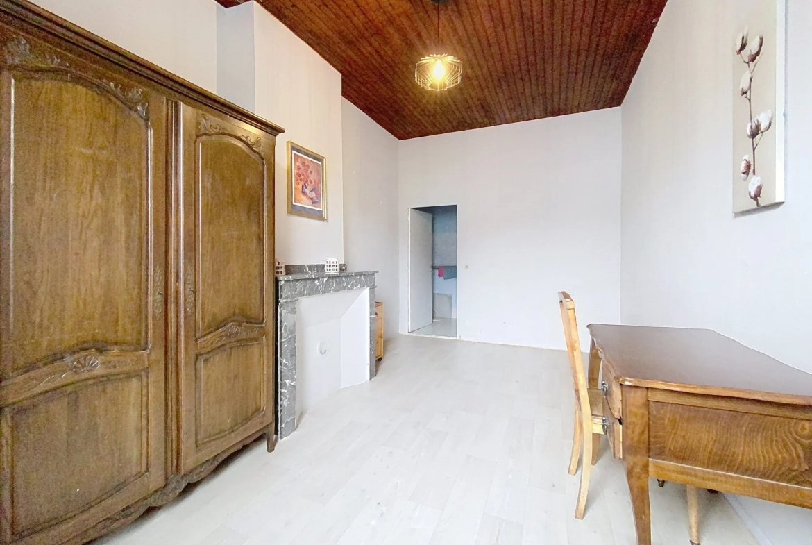 Maison à vendre à Saint-Benoît-de-Carmaux, 100 m² avec jardin et terrasse 