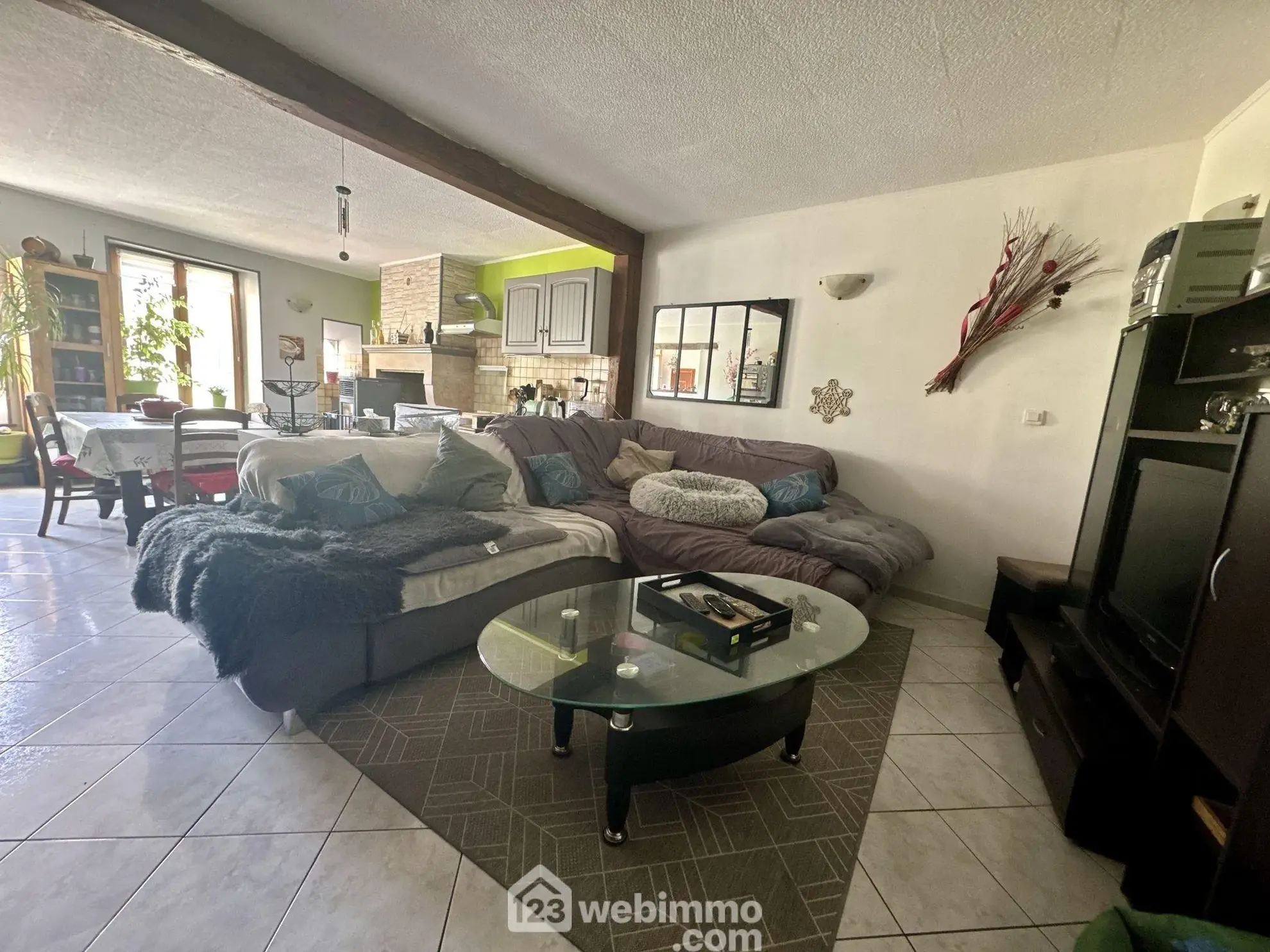 Maison 138 m² à Lacroix-sur-Meuse avec jardin, garage et proximité commerces 