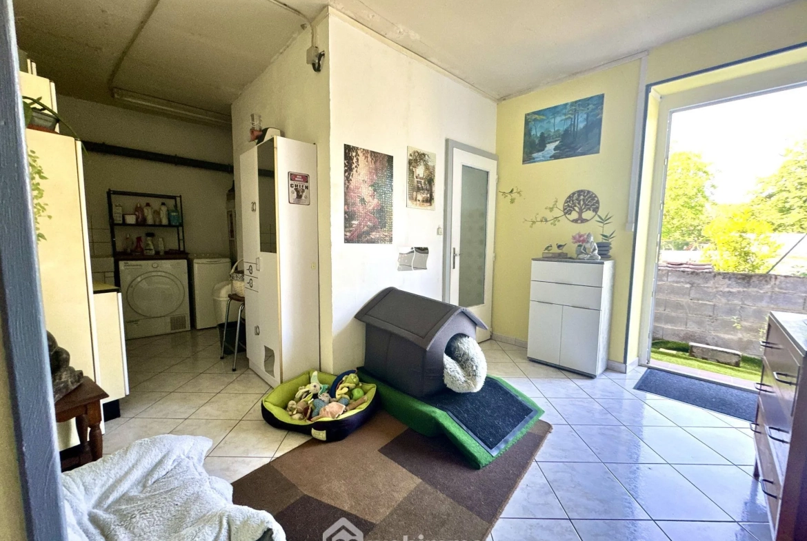 Maison 138 m² à Lacroix-sur-Meuse avec jardin, garage et proximité commerces 