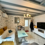 Appartement T2 bis avec terrasse à Artix, parking privé, proche commodités