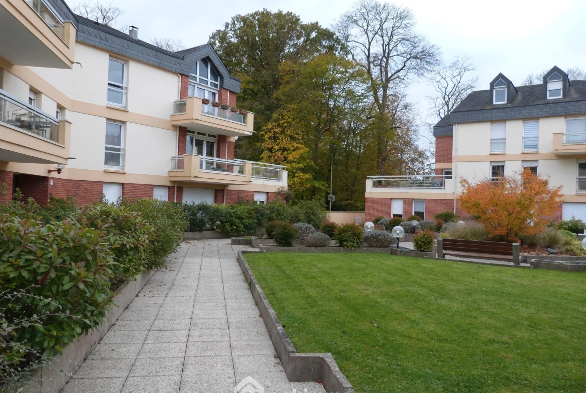 Appartement 92m² à Mont-Saint-Aignan avec balcon et parking en résidence sécurisée 