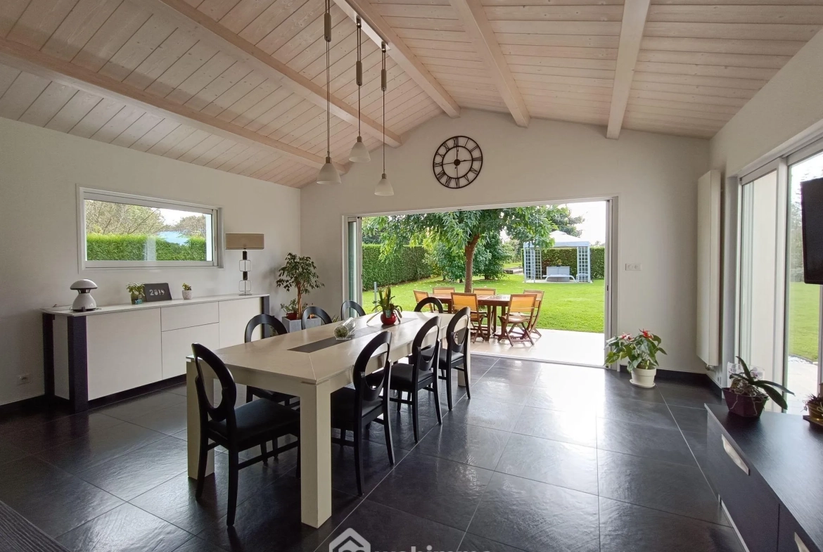 Maison à vendre de 120 m² avec jardin et rénovation récente à Aubigny-Les Clouzeaux 