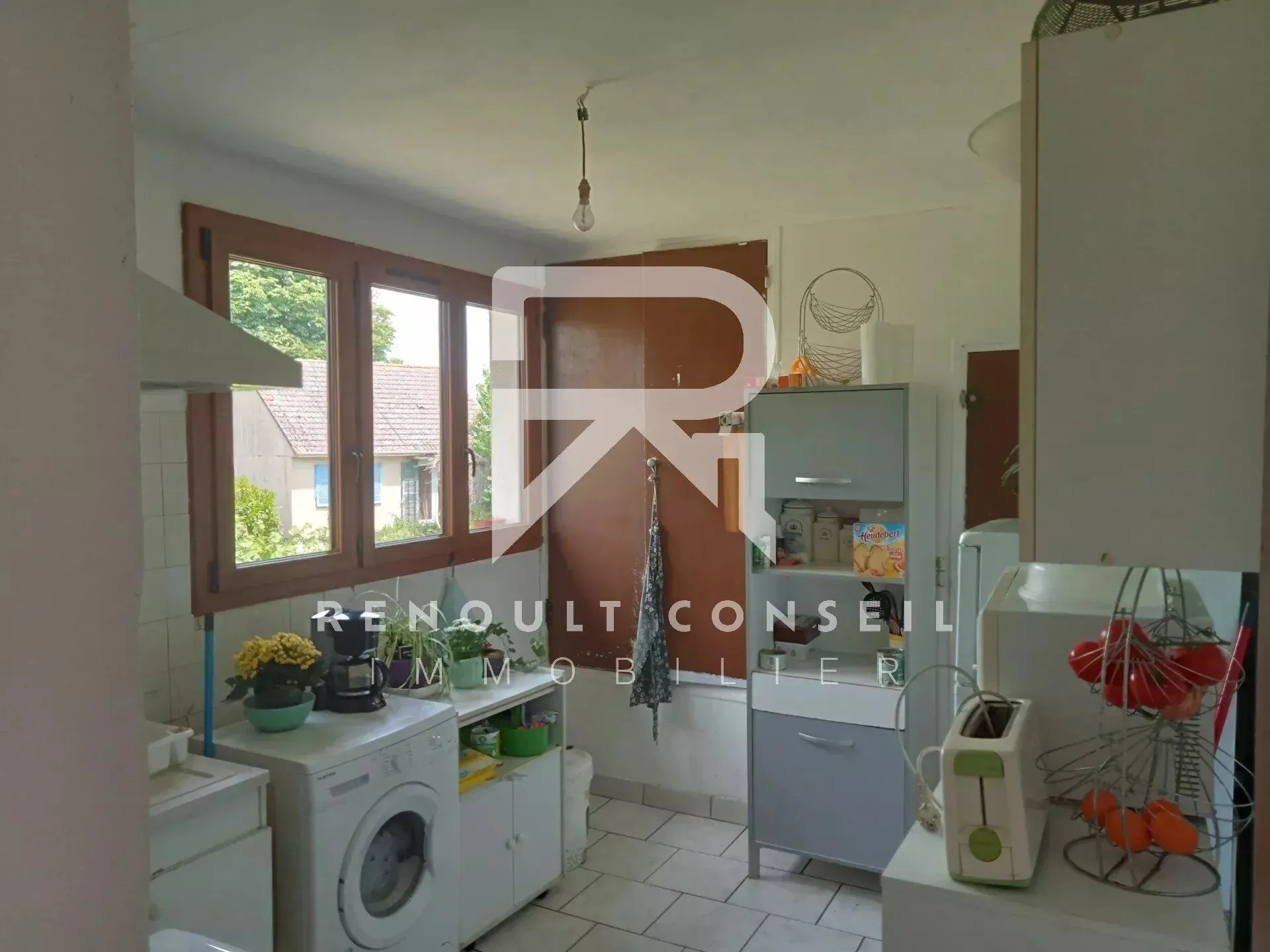 Maison à Au Noyer en Ouche - 75 m², 4 chambres, terrain clôturé, à rafraîchir 