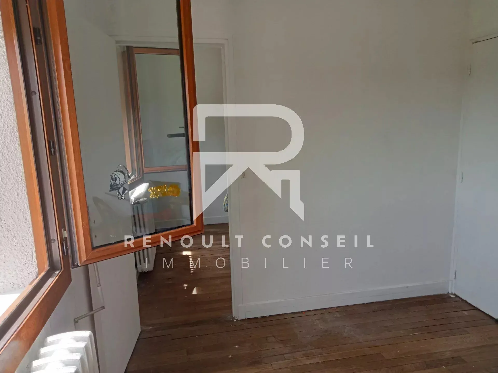 Maison à Au Noyer en Ouche - 75 m², 4 chambres, terrain clôturé, à rafraîchir 