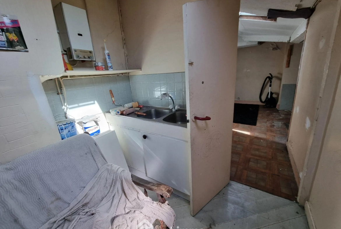 Appartement 2 pièces à vendre à Choisy-le-Roi – 21,34 m² à rénover 
