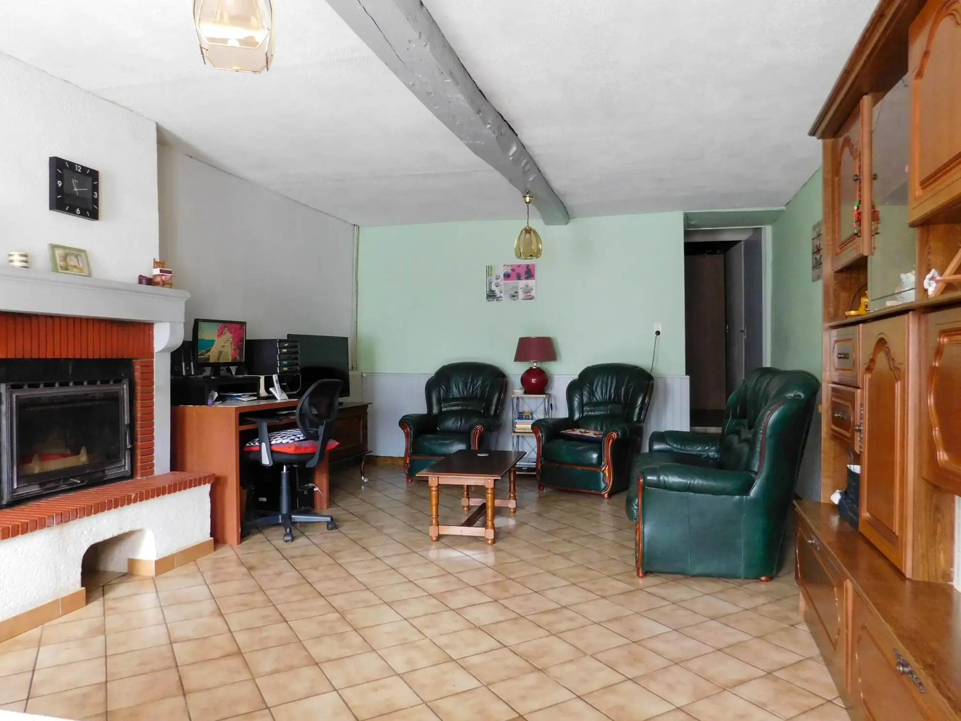 Maison de 140 m² à Chantonnay avec jardin, garage et potentiel de rénovation 