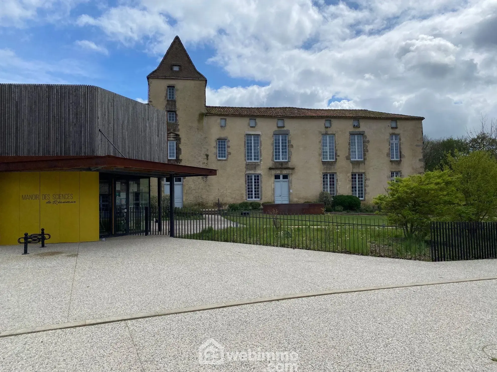 Terrain constructible à Réaumur - Surface de 1100 m² – Emplacement idéal 